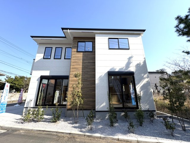 Sunny Family Residence — 鵠沼藤が谷の邸宅の外観