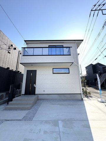 Sunny Family Residence — 鵠沼藤が谷の邸宅の外観