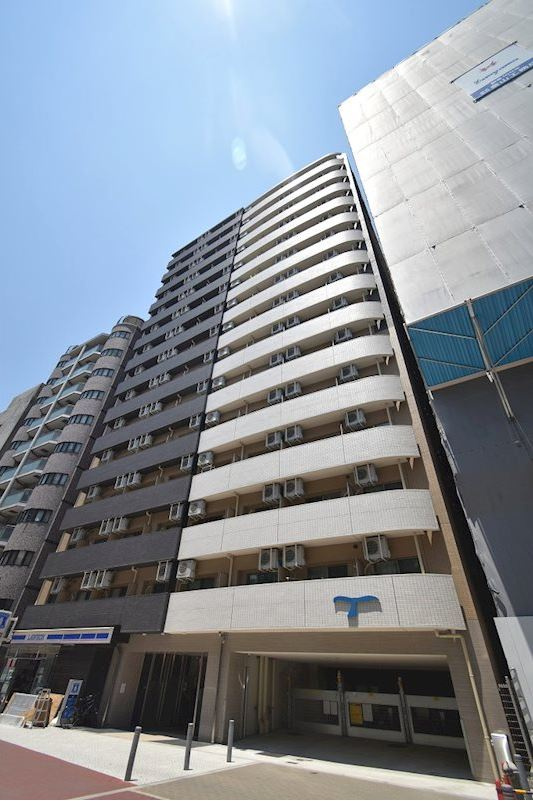 SERENiTE本町refletの画像