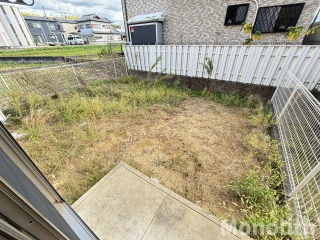 岸和田市三田町のテラスの庭