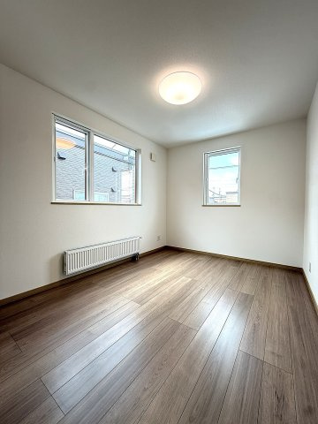 北郷9条8丁目の洋室