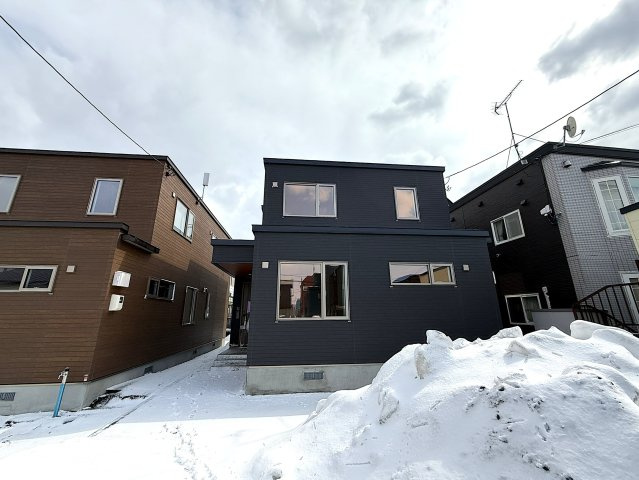 北郷9条8丁目の外観