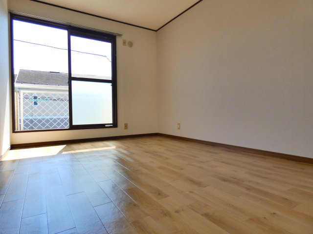 【洋室】 | グリーンパークみよし