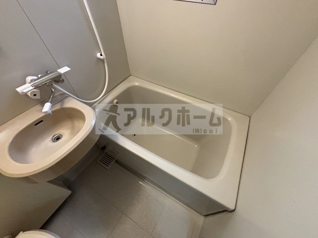 ステュディオ・カリーノの浴室