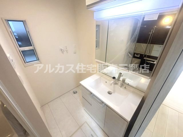 京王線 仙川駅 7分 新築戸建 三鷹市新川2丁目の独立洗面台