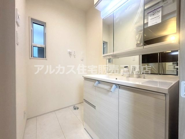 京王線 仙川駅 7分 新築戸建 三鷹市新川2丁目の洗面所