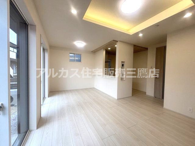 京王線 仙川駅 7分 新築戸建 三鷹市新川2丁目の居間・リビング