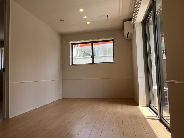 アムサクラパルクの居間・リビング|同建物別室参考写真