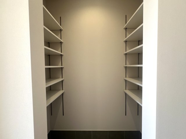 電車好きにはたまらない！バルコニーから電車を見下ろせる【金沢区片吹新築戸建】の収納|収納のためのスペースです