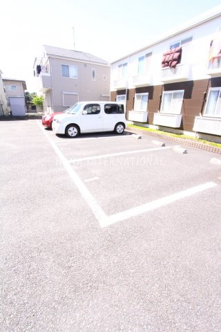シャルマン浅野Ⅰの駐車場