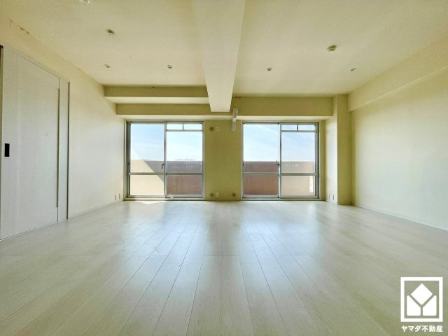 ライオンズマンション淀リバーサイドの居間・リビング