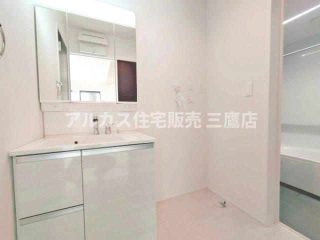京王線 つつじヶ丘駅 18分 新築戸建 三鷹市中原4丁目の独立洗面台