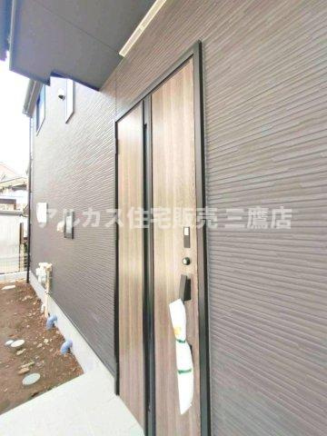 京王線 つつじヶ丘駅 18分 新築戸建 三鷹市中原4丁目のエントランス