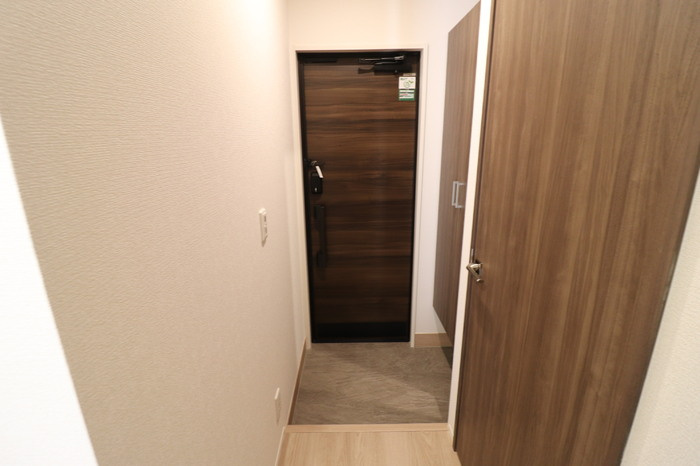さいたま市中央区大戸１丁目のアパートの玄関