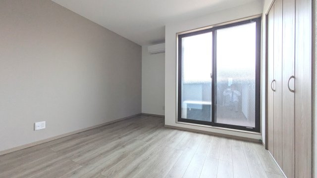 【寝室】