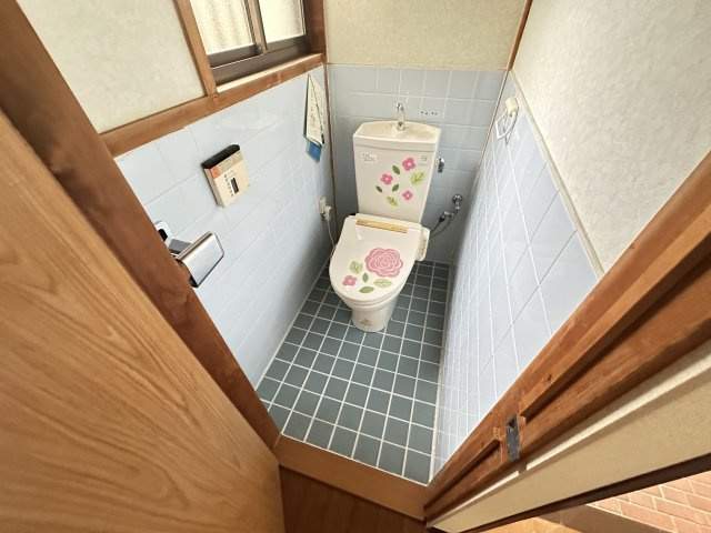 【トイレ】 | 和泉市寺田町2丁目戸建 | トイレ