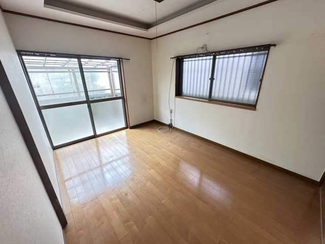 【洋室】 | 和泉市寺田町2丁目戸建 | 1階洋室6帖