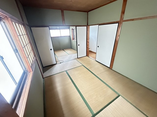 【和室】 | 和泉市寺田町2丁目戸建 | 2階和室6帖