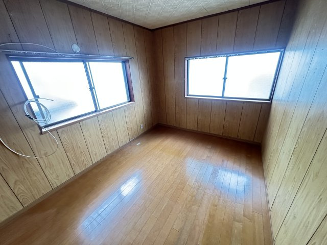 【洋室】 | 和泉市寺田町2丁目戸建 | 2階洋室6帖