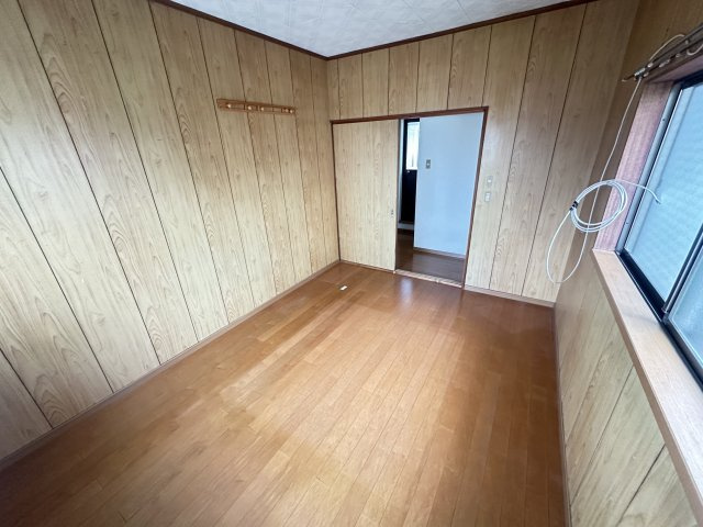 【洋室】 | 和泉市寺田町2丁目戸建 | 2階洋室6帖