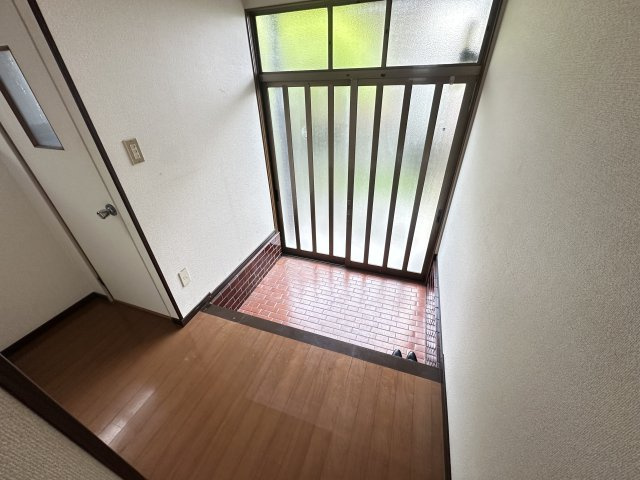 【玄関】 | 和泉市寺田町2丁目戸建 | 玄関