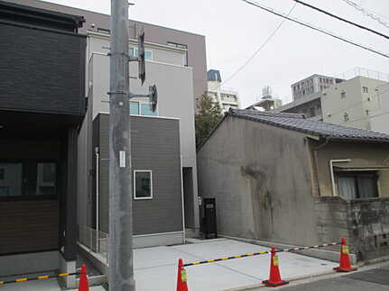 広島市西区東観音町　新築一戸建て(全2棟)の外観