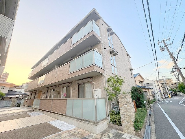 コスモコートの外観