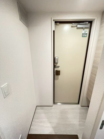 【玄関】