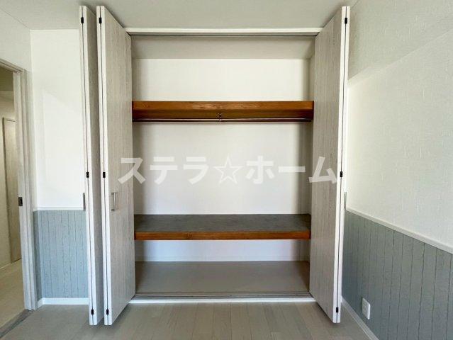 第一茨木ビューハイツ 3号棟の収納|専用の収納スペースです