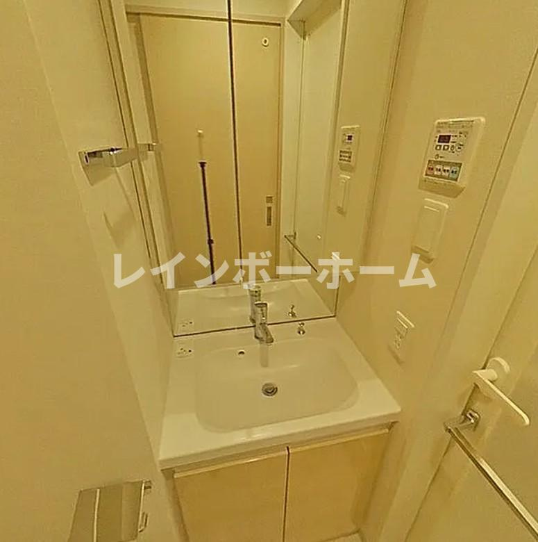 リアナスカイパーク押上の独立洗面台