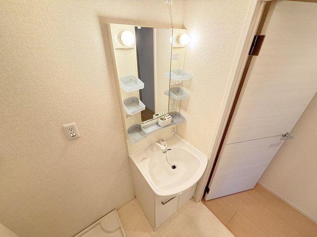 セジュール未来の独立洗面台