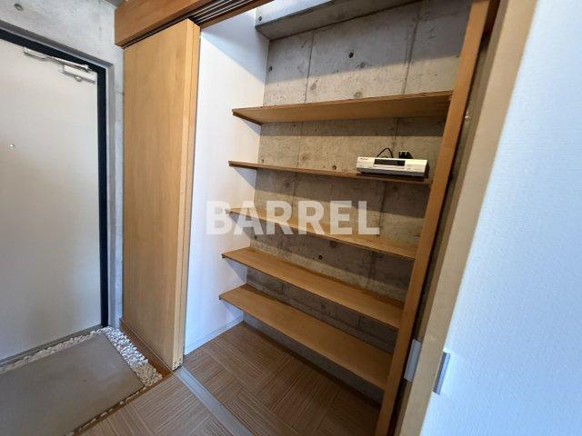 ポルトボヌールの収納