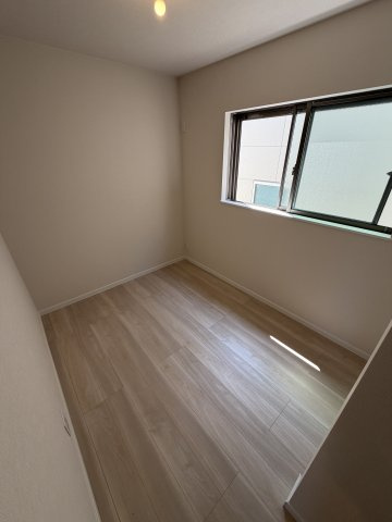 行幸町1丁目新築戸建の洋室