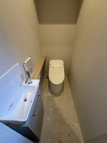 行幸町1丁目新築戸建のトイレ
