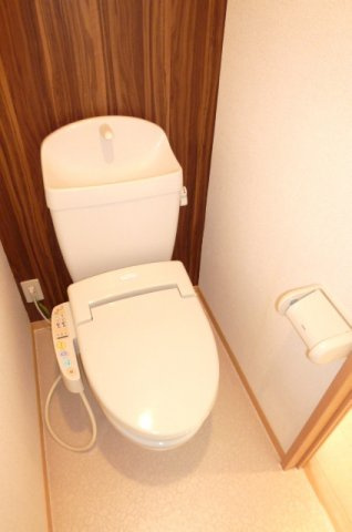 リビングタウン江戸屋敷　E棟のトイレ