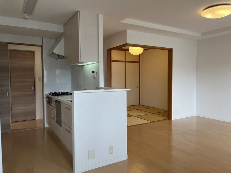 アーサー小森野リバーパークのキッチン|きれいなキッチンです※同タイプのお部屋になりますので異なる場合がございます。