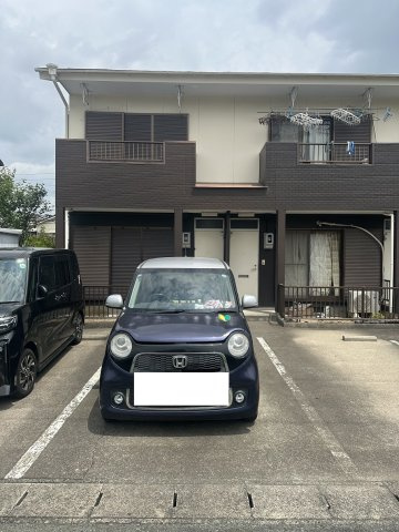 ロワジールみゆきの駐車場