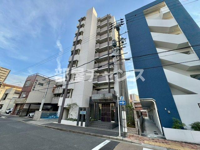 パルティール神宮前の外観