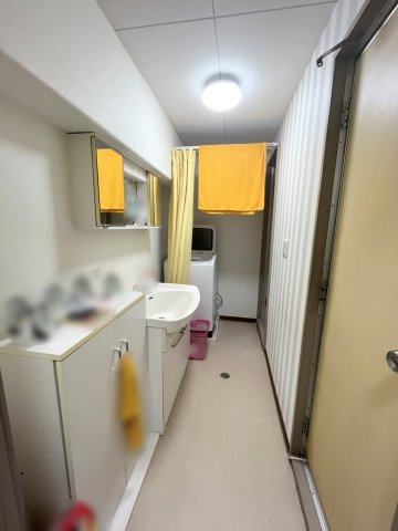 花見川ロイヤルマンションの独立洗面台|洗面化粧室