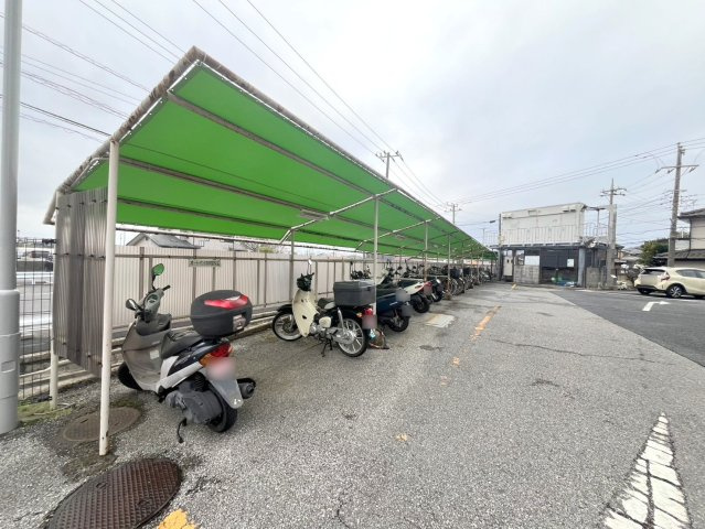 花見川ロイヤルマンションのその他共用部分|バイク置場
