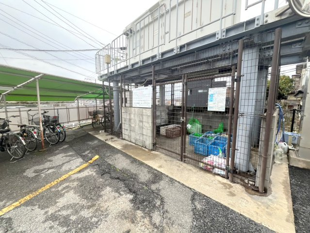 花見川ロイヤルマンションのその他共用部分|駐輪場・ゴミ捨て場