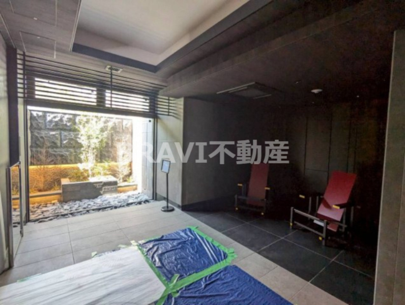 ザ・パークハビオ谷町六丁目クロス BRAVI不動産のロビー