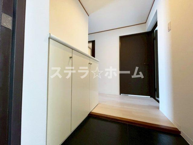 コスモ上野東の玄関|ゆったりとした玄関です