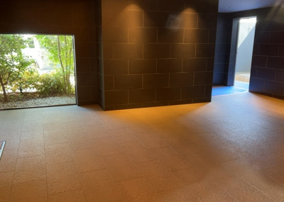 【その他共用部分】 | ベルジュール町田中町 | 共用部分は、一棟の建物に住む区分所有者全員が共同で所有するとし、共用部分の管理、補修などは、区分所有者で形成される管理組合が行います。個人の判断で勝手に変更することはできませんので覚えておきましょう。