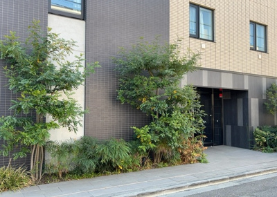 【構造・工法・仕様】 | ベルジュール町田中町 | ＲＣ造、Reinforced Concreteは直訳すると補強されたコンクリートです。主に柱や梁・床・壁が鉄筋とコンクリートで構成おり、鉄筋を組んだ型枠にコンクリートを流し込んで固めたものを指します。