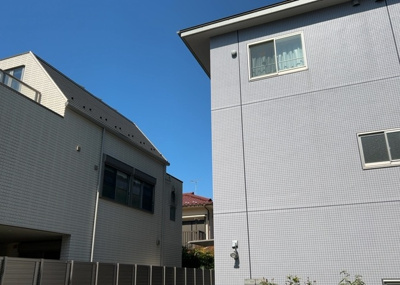 【展望】 | ベルジュール町田中町 | 眺望を気にして物件を探す場合、前面に建物が建っていないか現地で確認しましょう！前面に建物があると景色はもちろん、日当たりや風通しにも影響が出てきます。住んだ時のことを想像しながら現地見学をしましょう。