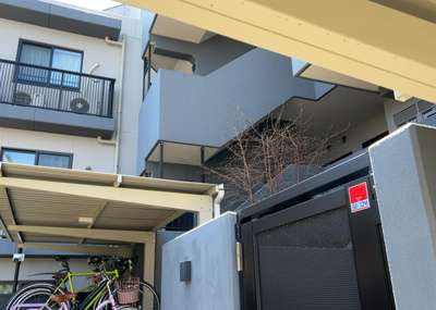 【内装】 | ベルジュール町田中町 | 共用部分は、一棟の建物に住む区分所有者全員が共同で所有するとし、共用部分の管理、補修などは、区分所有者で形成される管理組合が行います。個人の判断で勝手に変更することはできませんので覚えておきましょう。