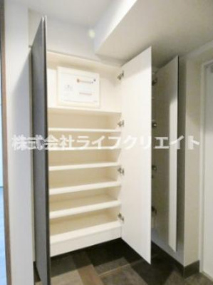 【玄関】 | LUXENA八王子寺町
