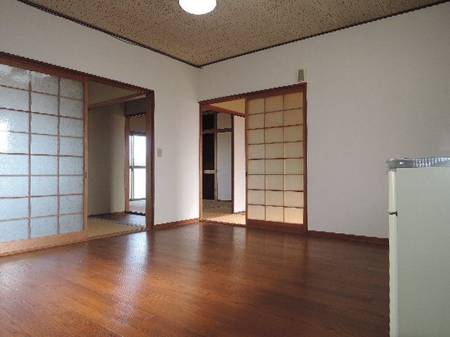コーポ博の居間・リビング