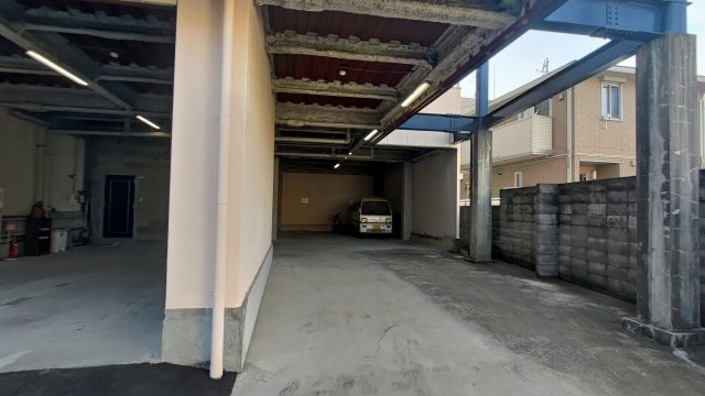 アプレシオ西冠Ⅱの駐車場